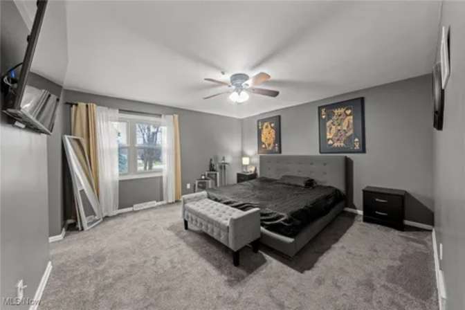 UrbanOasis's room