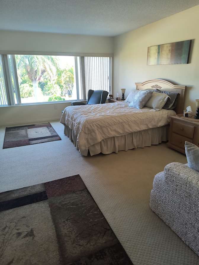 Gino M's room