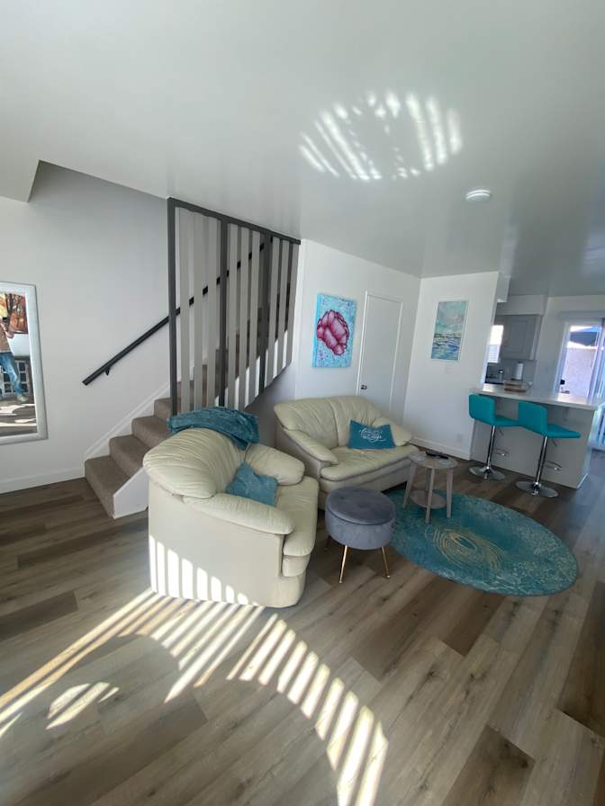 Aga's Beach Pad Room!'s room