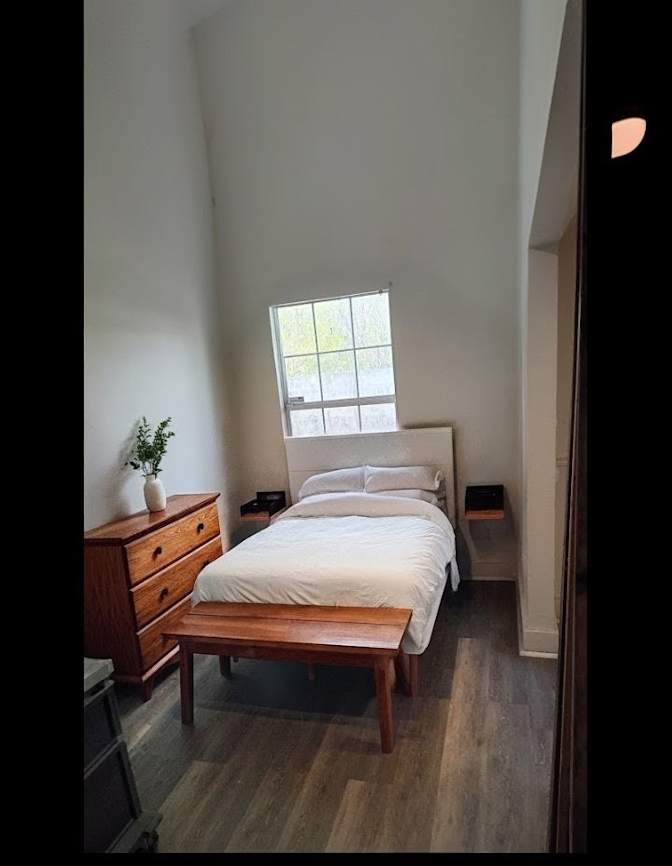Kelly's room