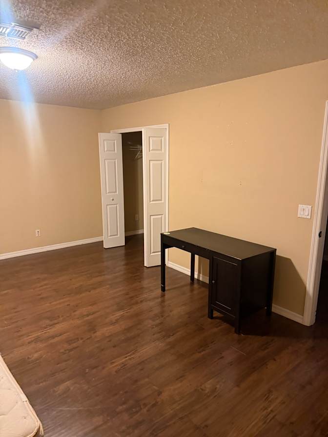 jay's room