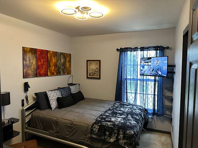Jon's room
