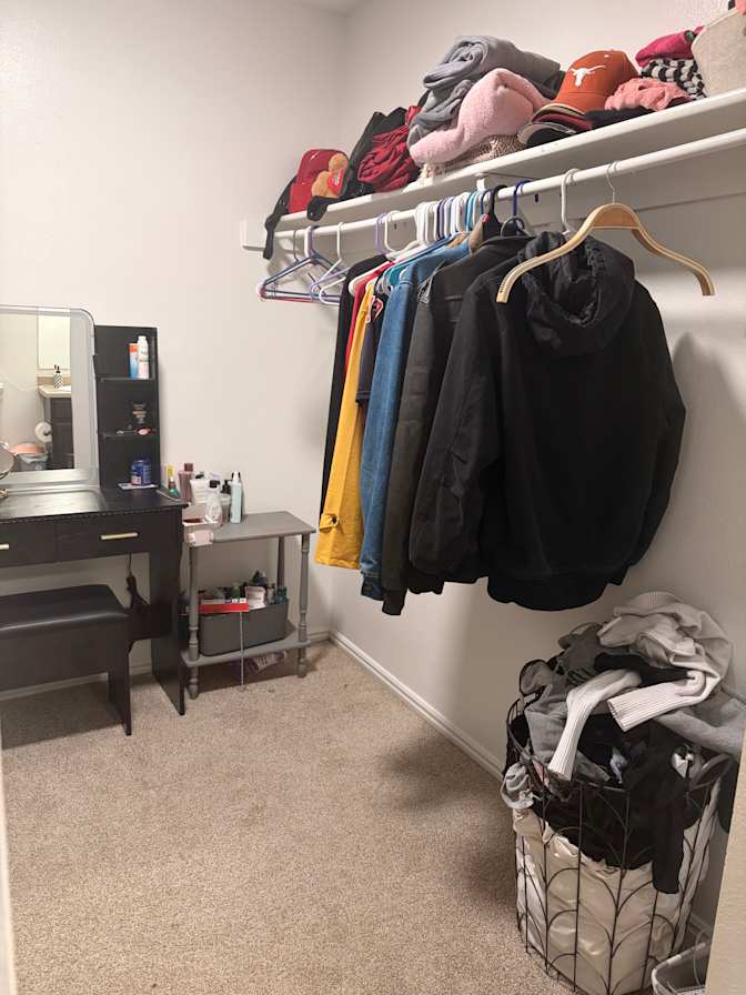 Sophie love's room