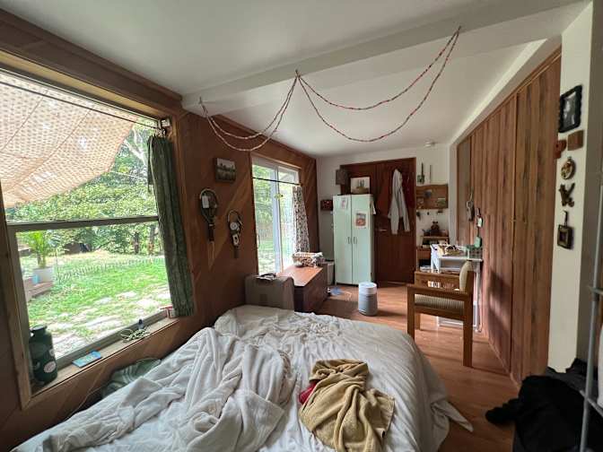 Apple's room