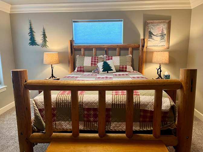Mike & Tammy's room