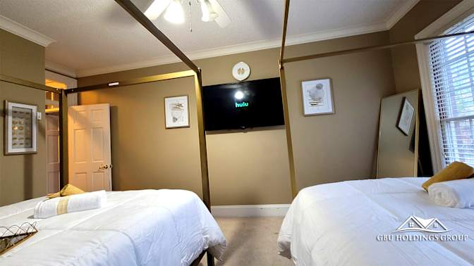 GBU Holdings Group's room