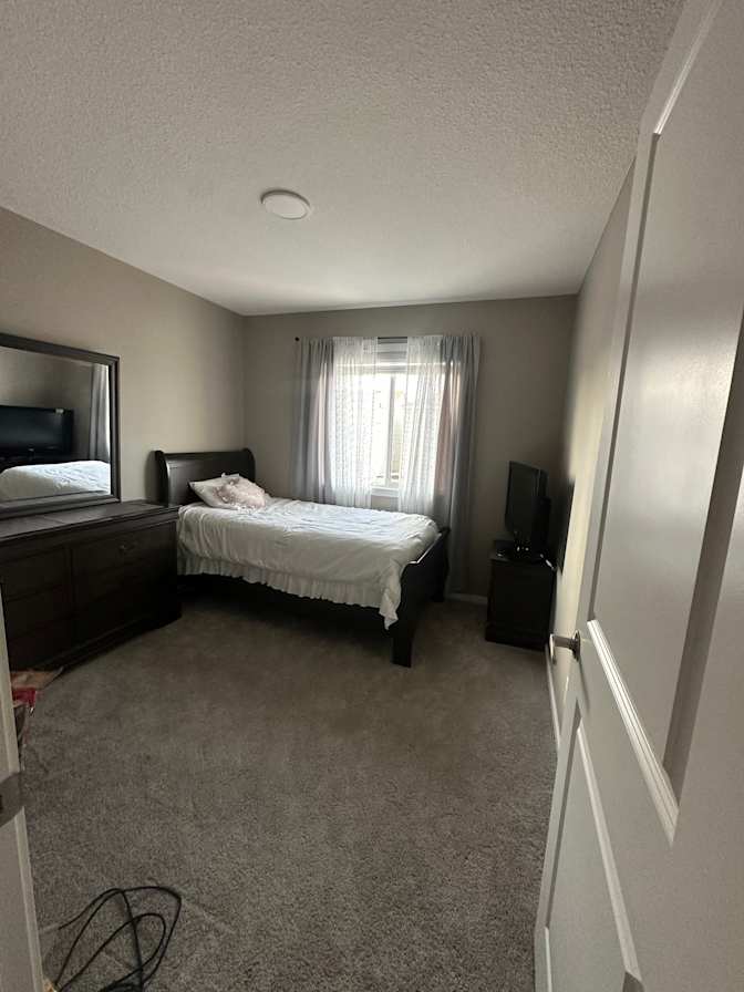 corie royal's room