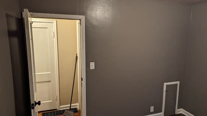 Ernesto's room