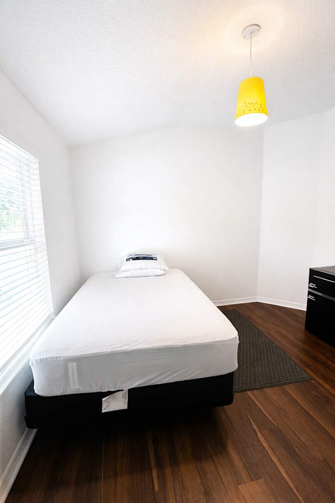 Juan's room