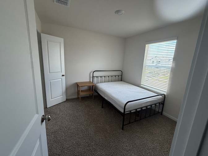 Esmeralda Williams's room