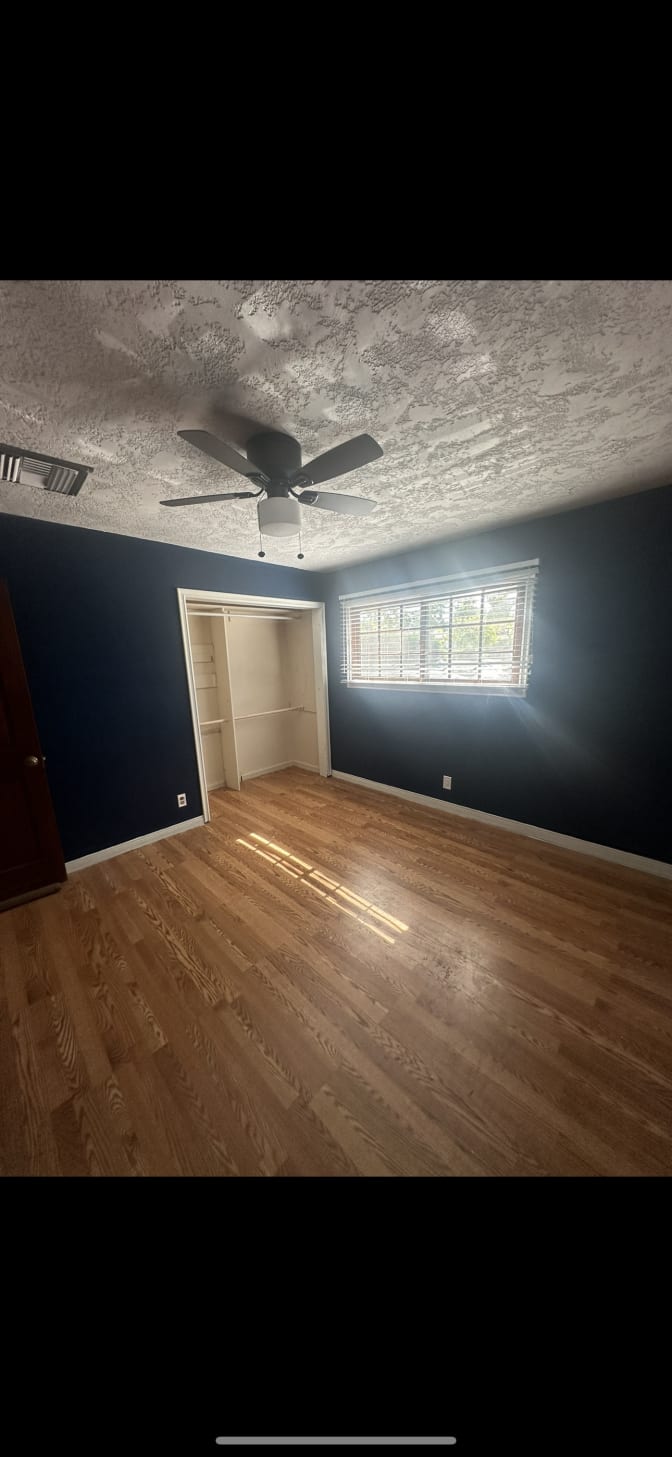Howard's room
