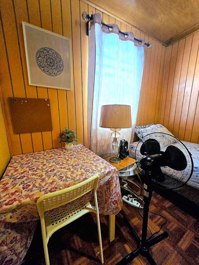 Ali's room