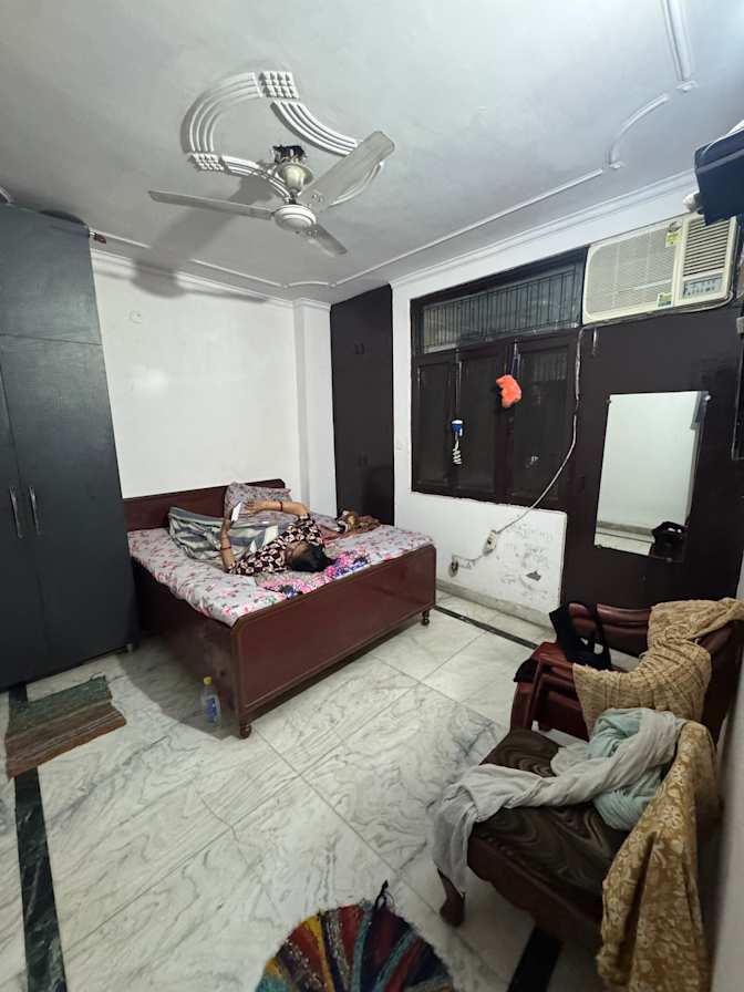 Khushboo's room