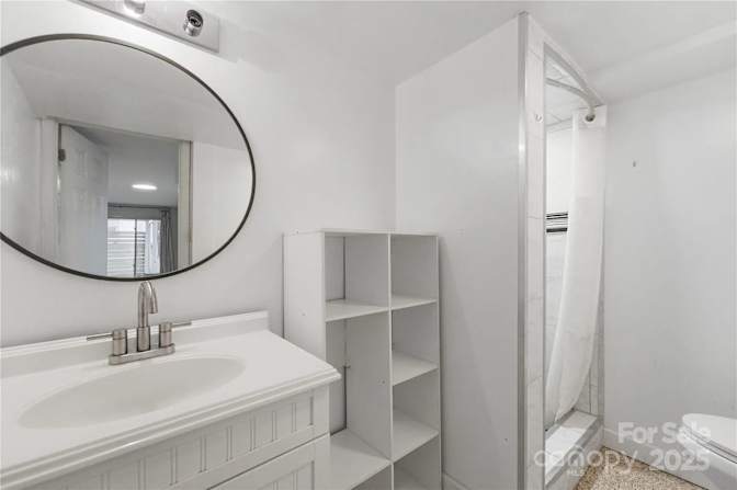 Alcove Rooms's room