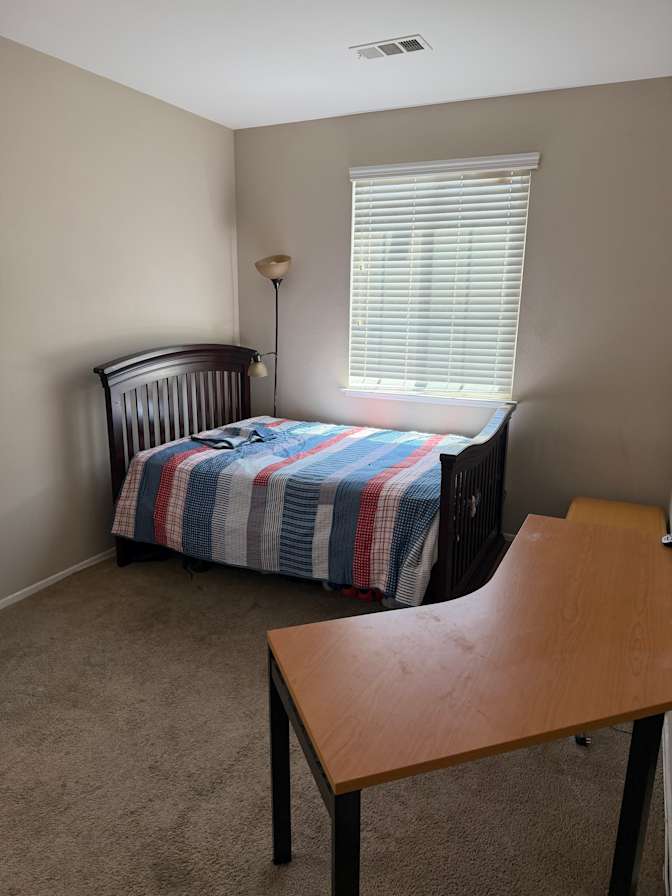 Emilo's room