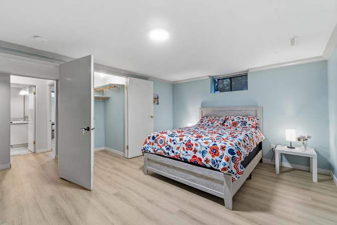 Elham's room