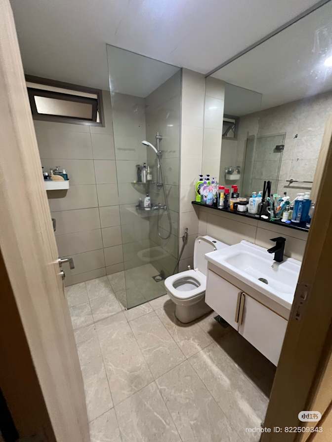 CAIHUA YANG's room