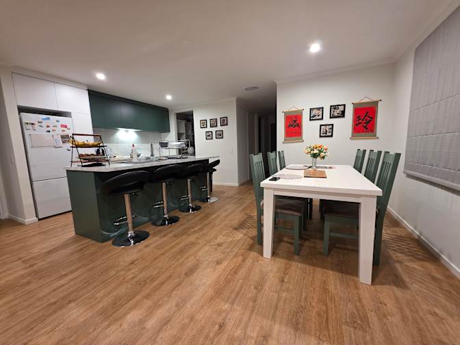 Ba Thanh Dinh's room