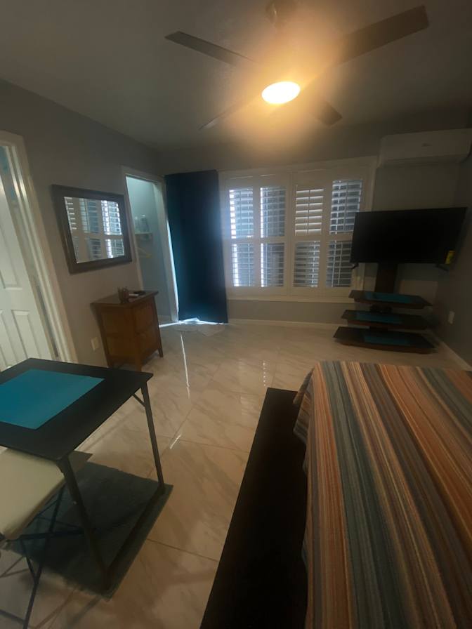 Colombian queen's room