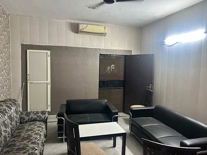 Pratham Kohli's room