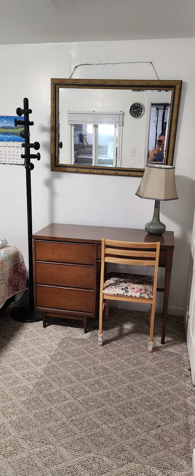 Nina Ellmore's room