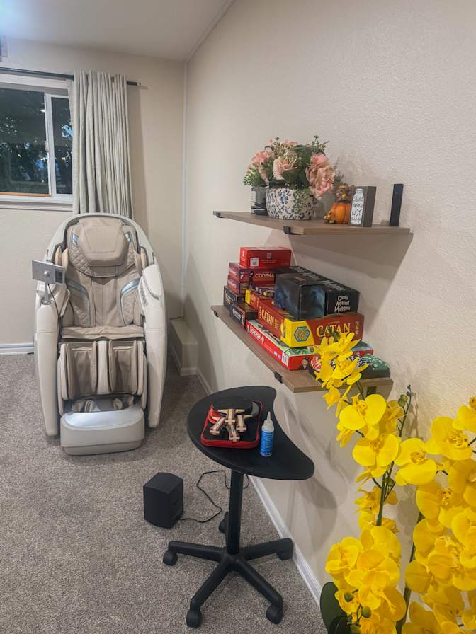 Joydeep's room