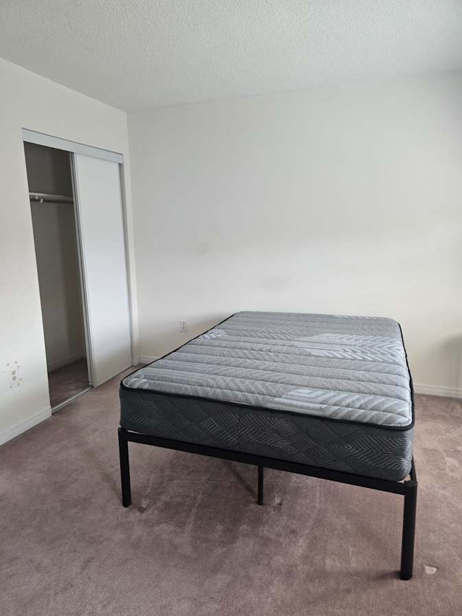 Muthu's room