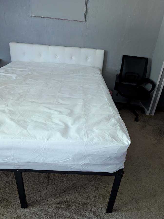 Jose's room
