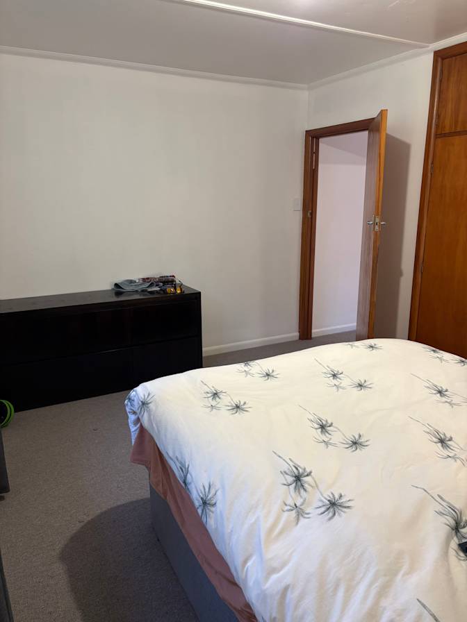 Tom's room