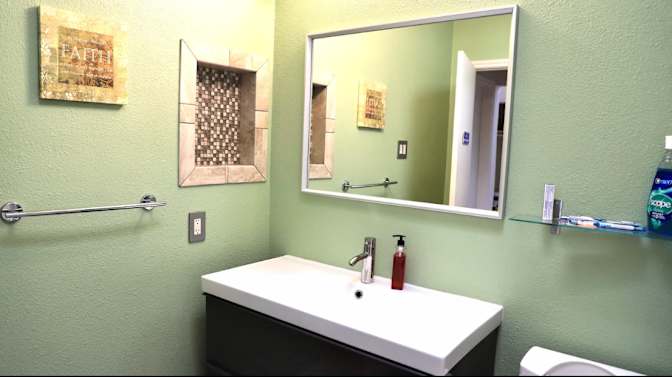 Vivian's room