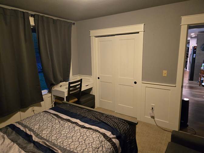 Tom's room
