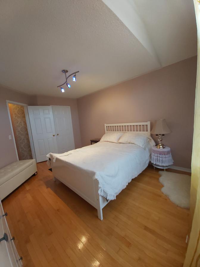 Olesya Perez's room