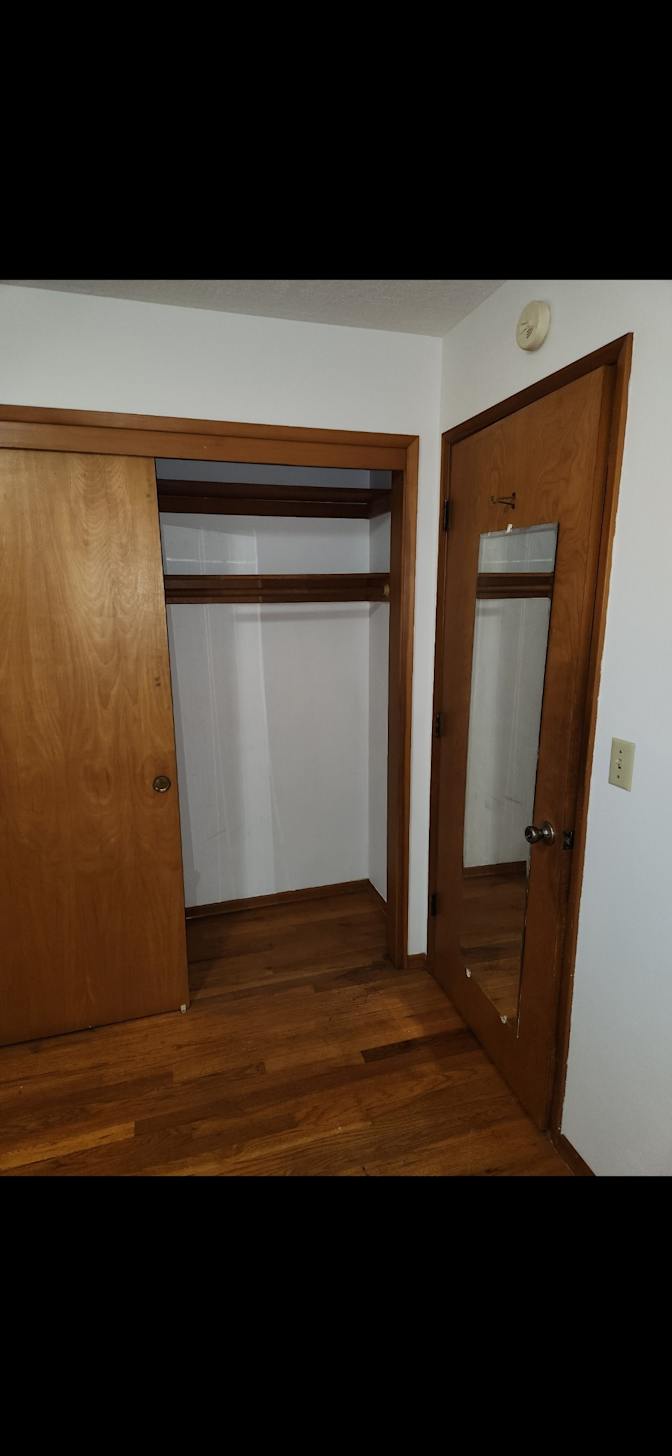 Dustin's room