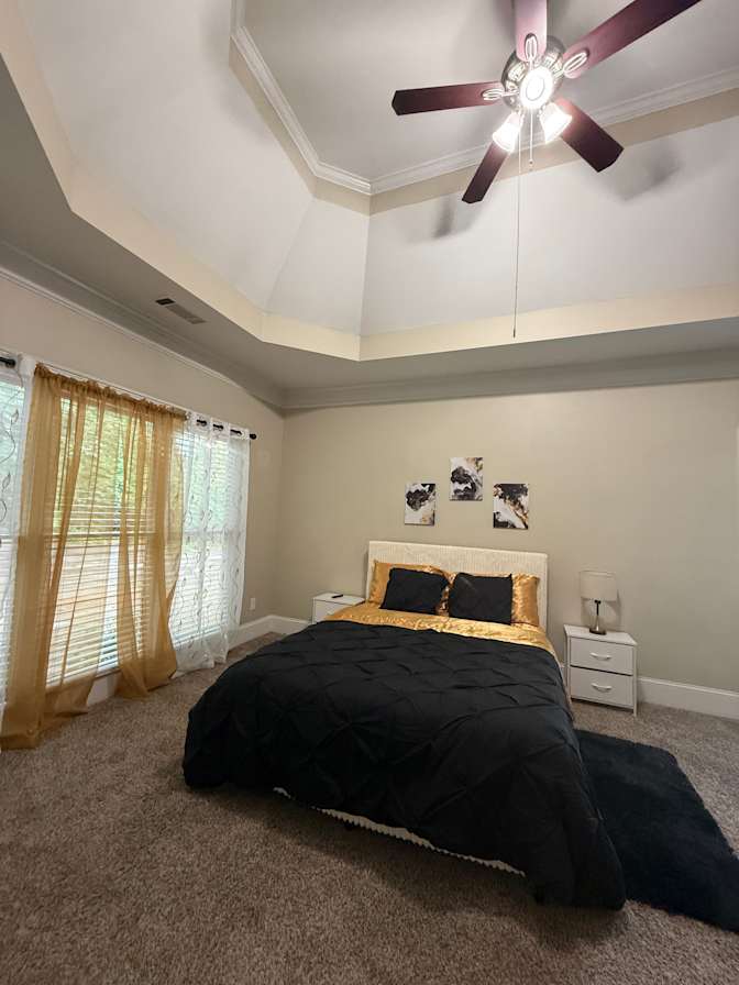 Amoya's room