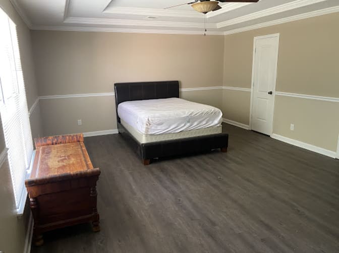 Kim's room