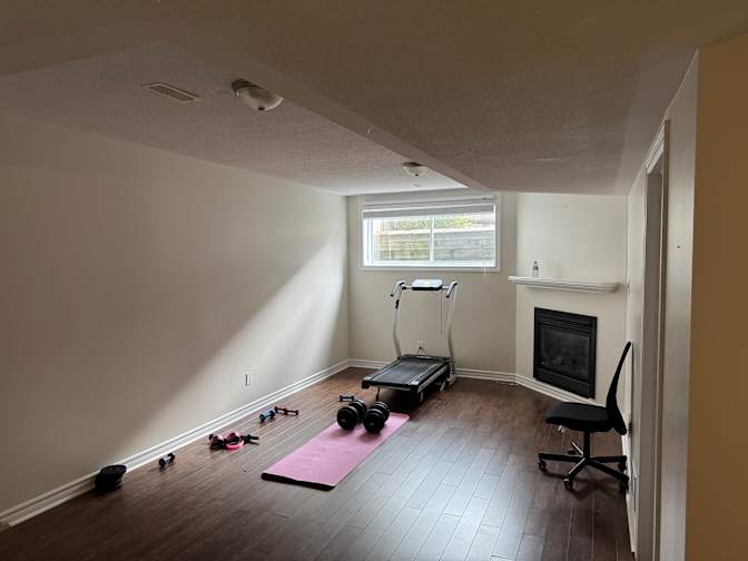 Jaideep's room