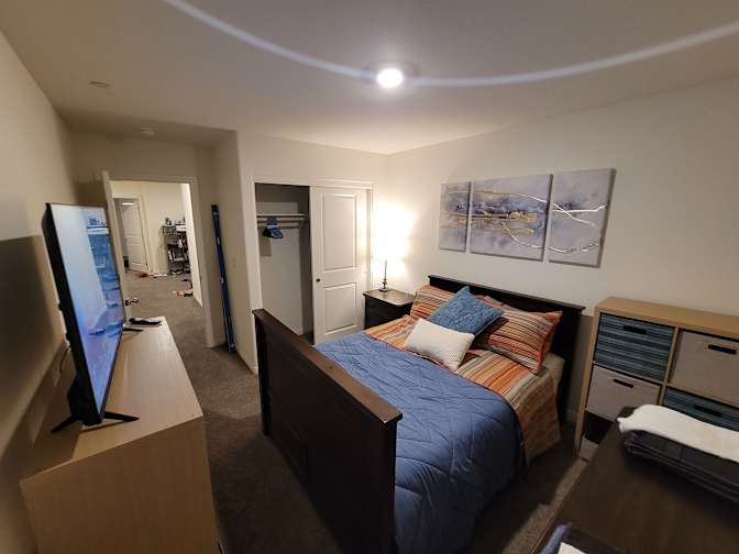 André's room
