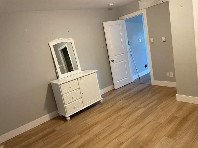 Lynn's room