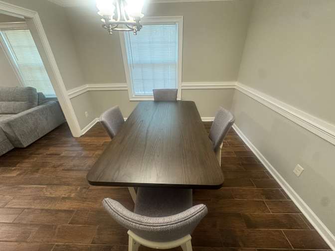 Alcove Rooms's room