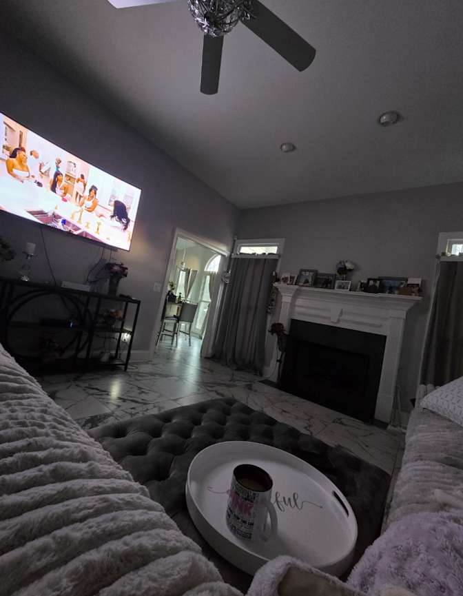Maggie Robles's room