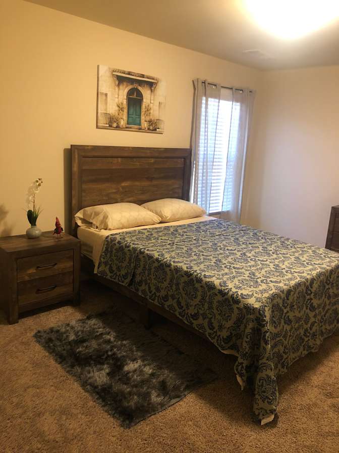 Dee's room