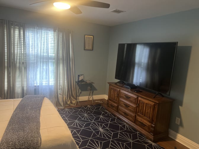 Diamond745ill's room