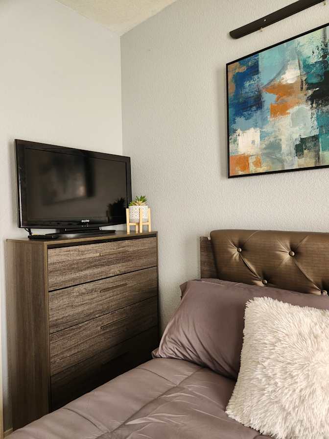 Jenn's room