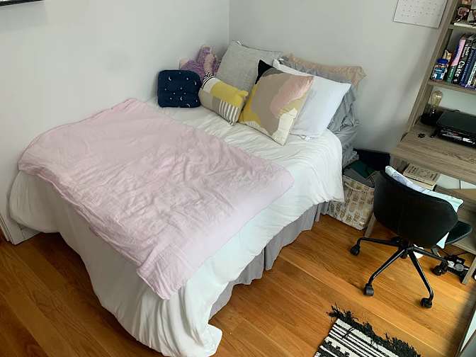 Alexis's room