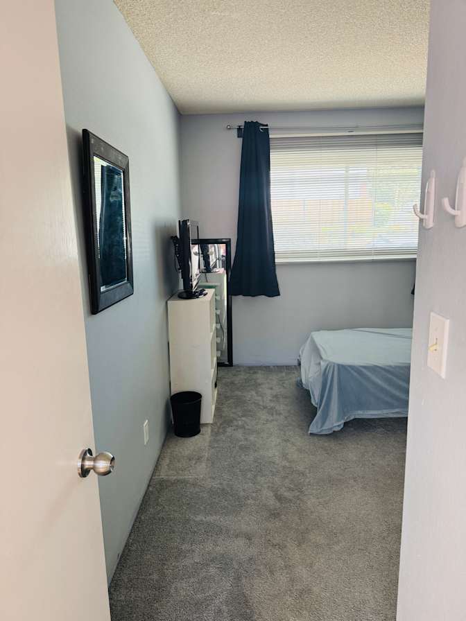 Beth Ilanan's room