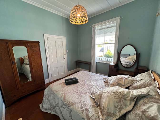 Remle Vose's room