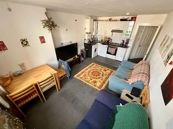 Eve's room