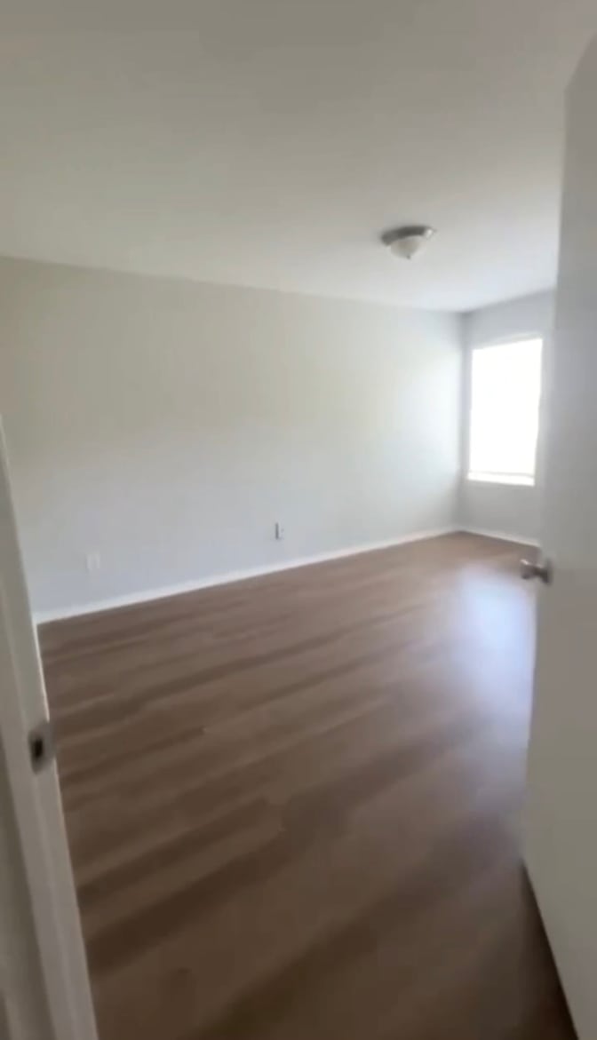 Jenny's room