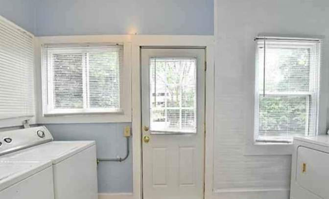 lifedoorrentals's room