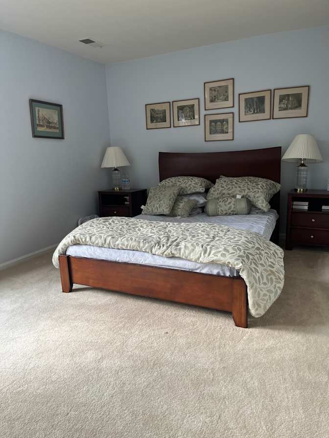 Linh's room